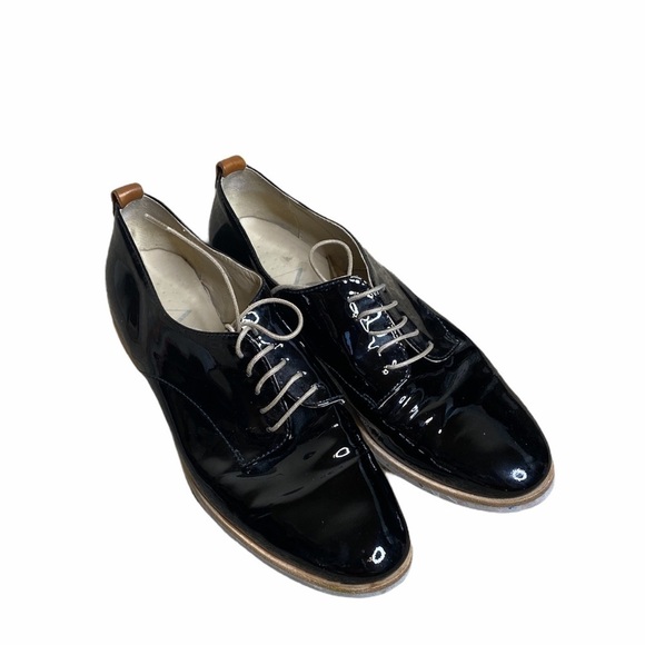AGL black patent Leather Leombruni Pointy toe lace up Oxfords - Picture 2 of 7